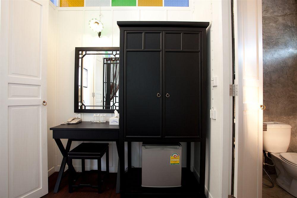 99 Oldtown Boutique Guesthouse Sha Extra Plus Phuket Exterior foto